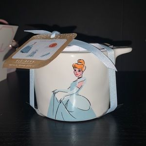 Rae Dunn Cinderella Measuring Cups